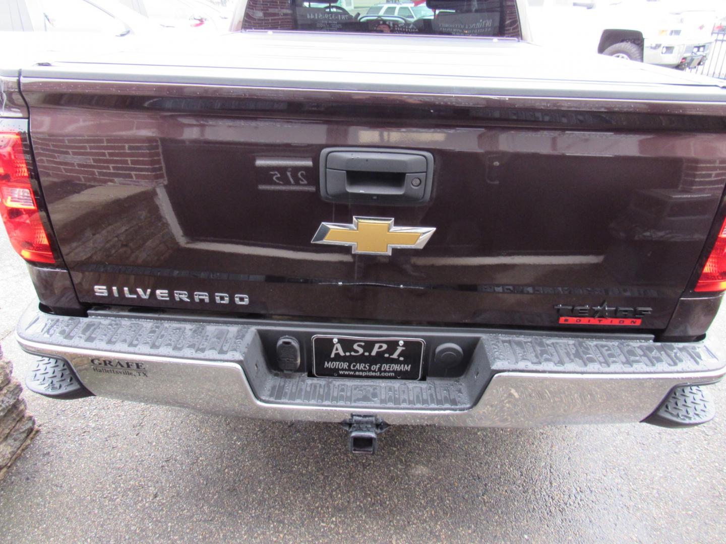 2016 Brown /Gray Chevrolet Silverado 1500 LT Texas Edition (3GCPCREC6GG) with an 5.3L V8 OHV 16V engine, Automatic transmission, located at 215 Milton St, Dedham, MA, 02026, (781) 329-5144, 42.241905, -71.157295 - Photo#5